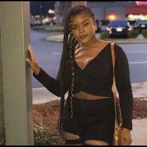 Meet your Posher, Alexis